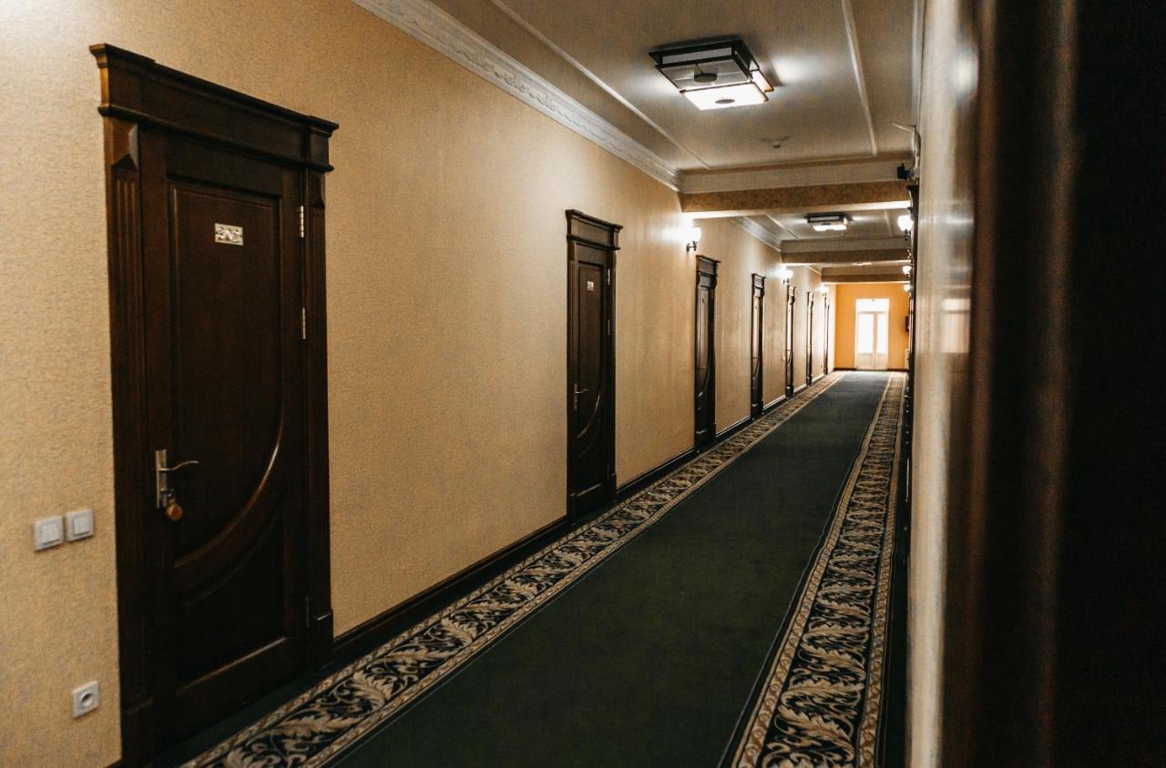 Buyuk Ipak Yo'Li Hotel Namangan Exterior photo